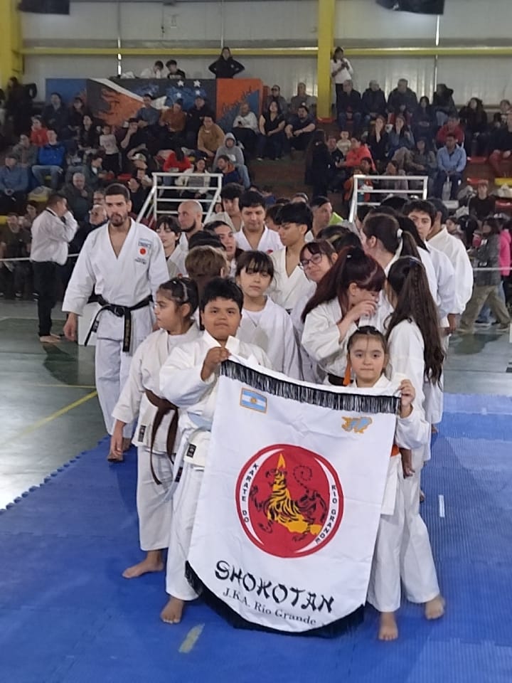 Más de 160 karatekas participaron de la 6.ª Copa Kaless en Ushuaia