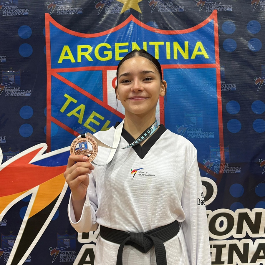 El taekwondo fueguino brilló en el CeNARD con una cosecha de 15 medallas