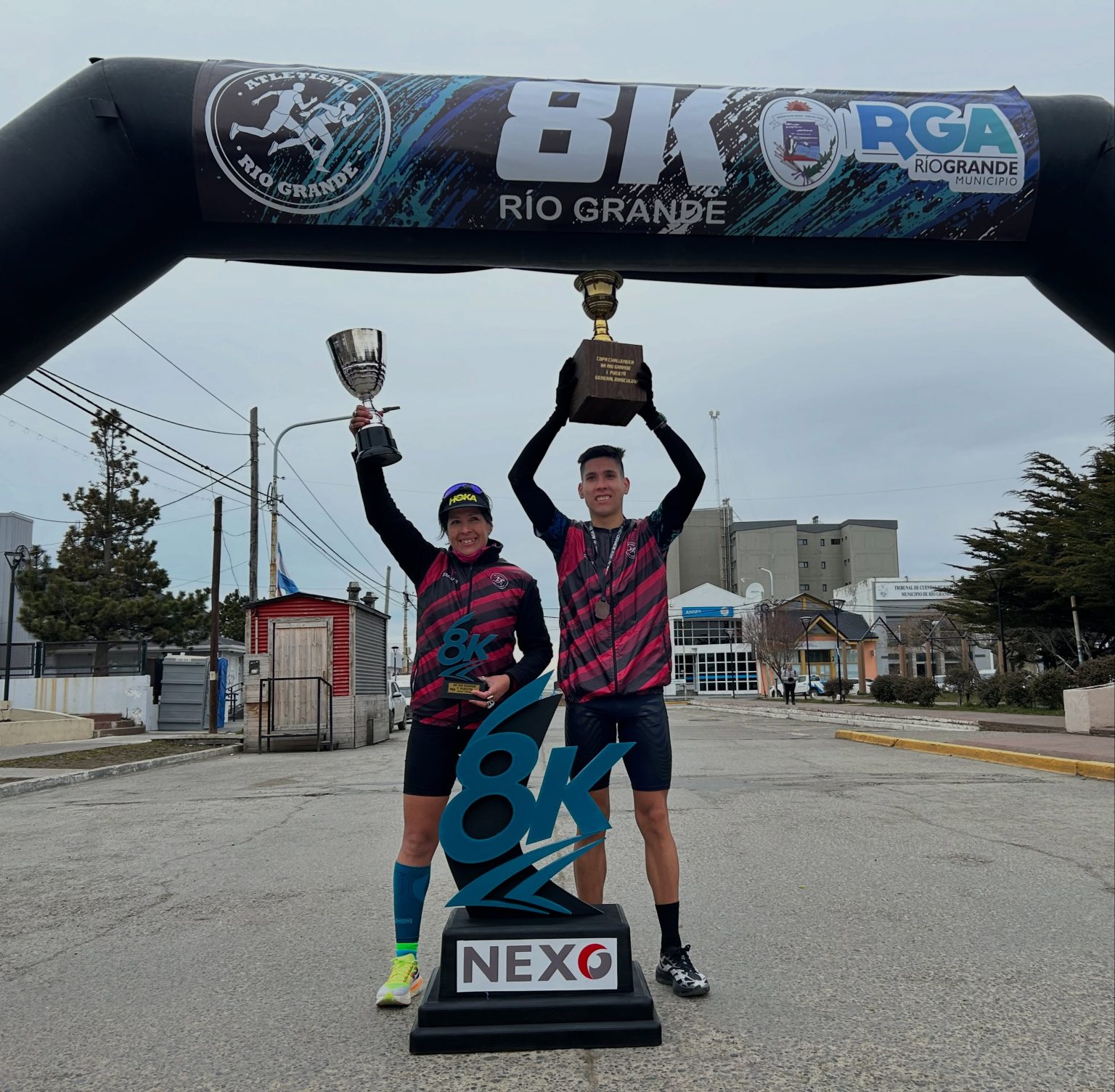 Elías Greco y Ángeles Gómez se quedaron con los 8K de Río Grande